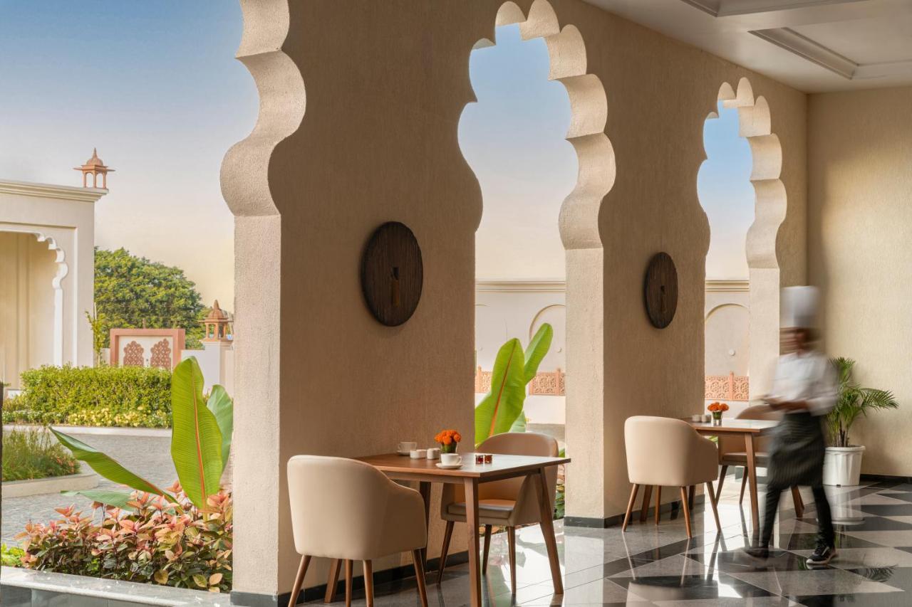 Uday Palace Navsari, A Member Of Radisson Individuals Экстерьер фото