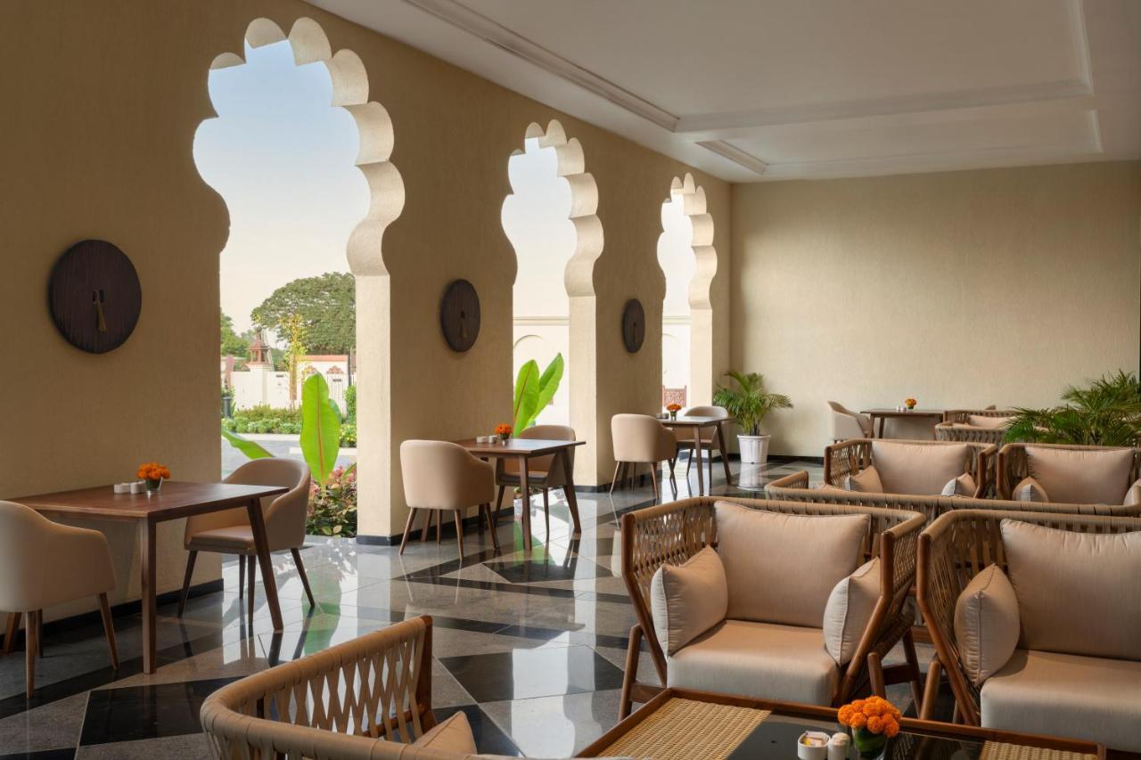 Uday Palace Navsari, A Member Of Radisson Individuals Экстерьер фото